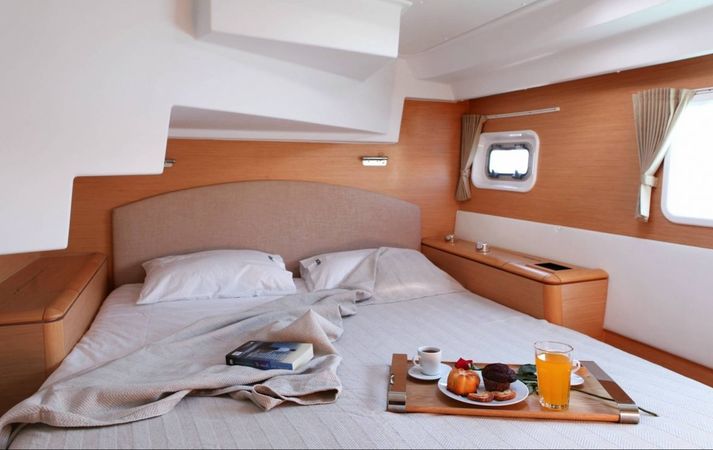 Lagoon 500 | Blue Odyssey