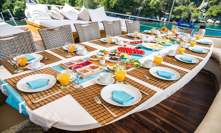 Gulet 111 | S. Nur Taylan