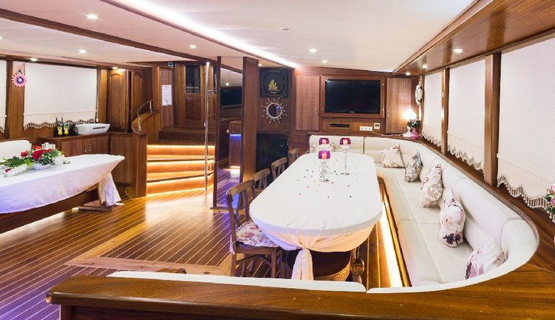 Gulet 111 | S. Nur Taylan