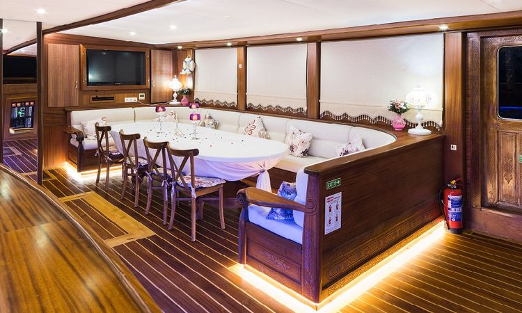 Gulet 111 | S. Nur Taylan