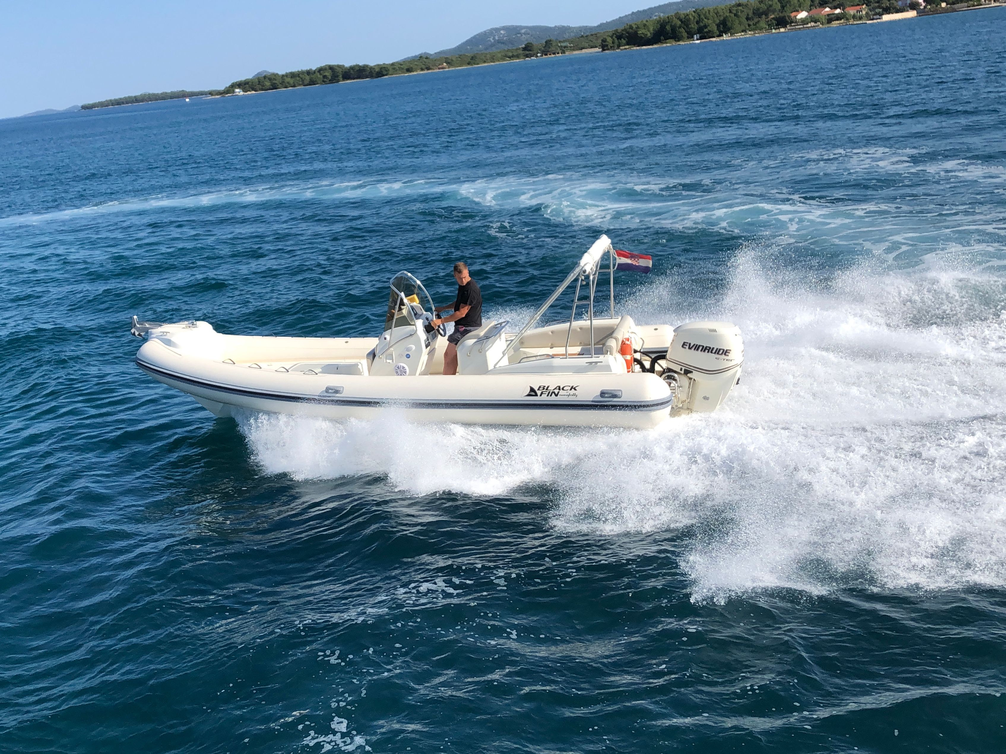 Nuova Jolly 24 | Elegance Black Fin