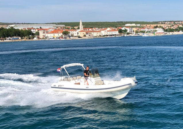 Nuova Jolly 24 | Elegance Black Fin