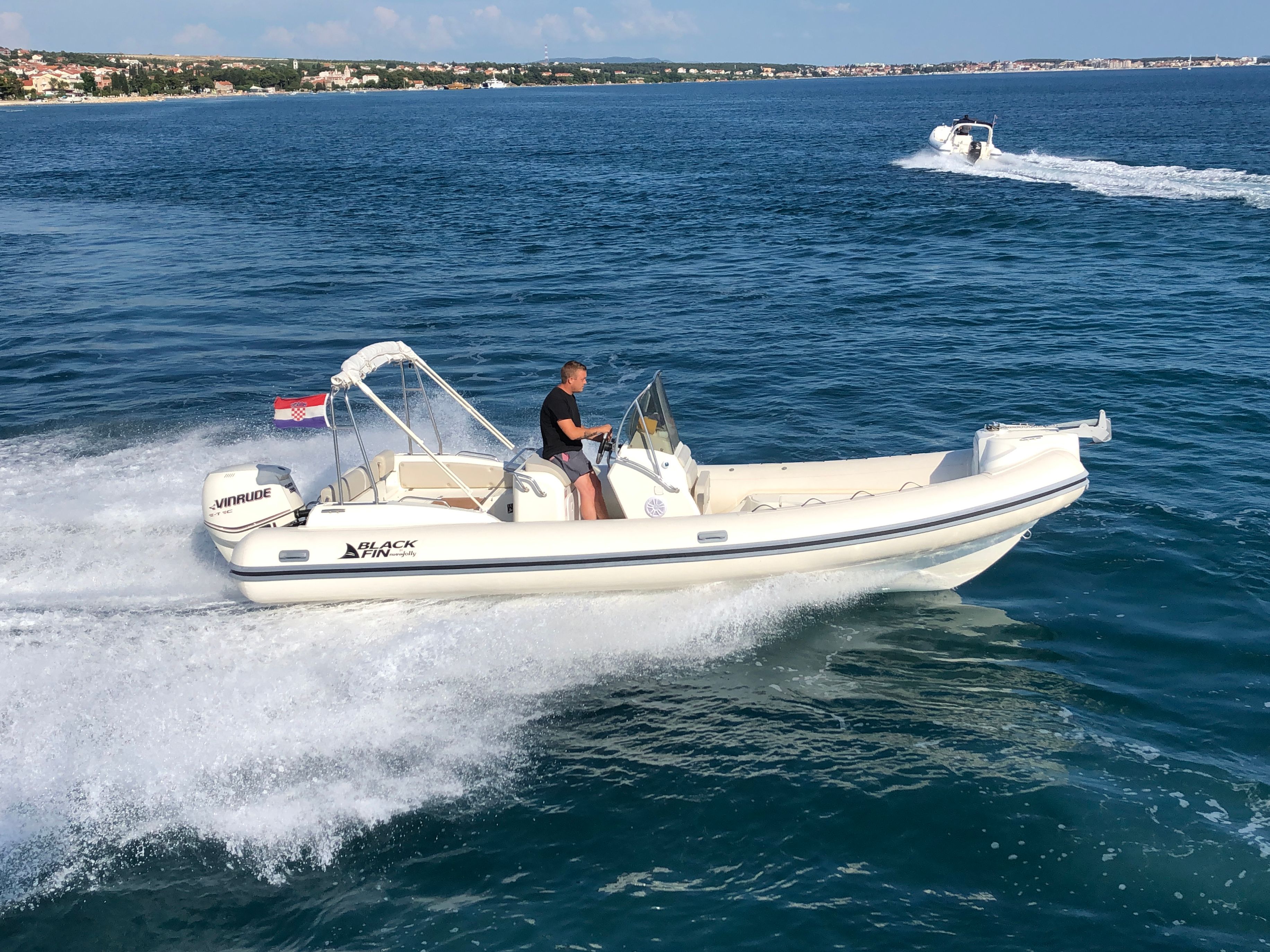 Nuova Jolly 24 | Elegance Black Fin