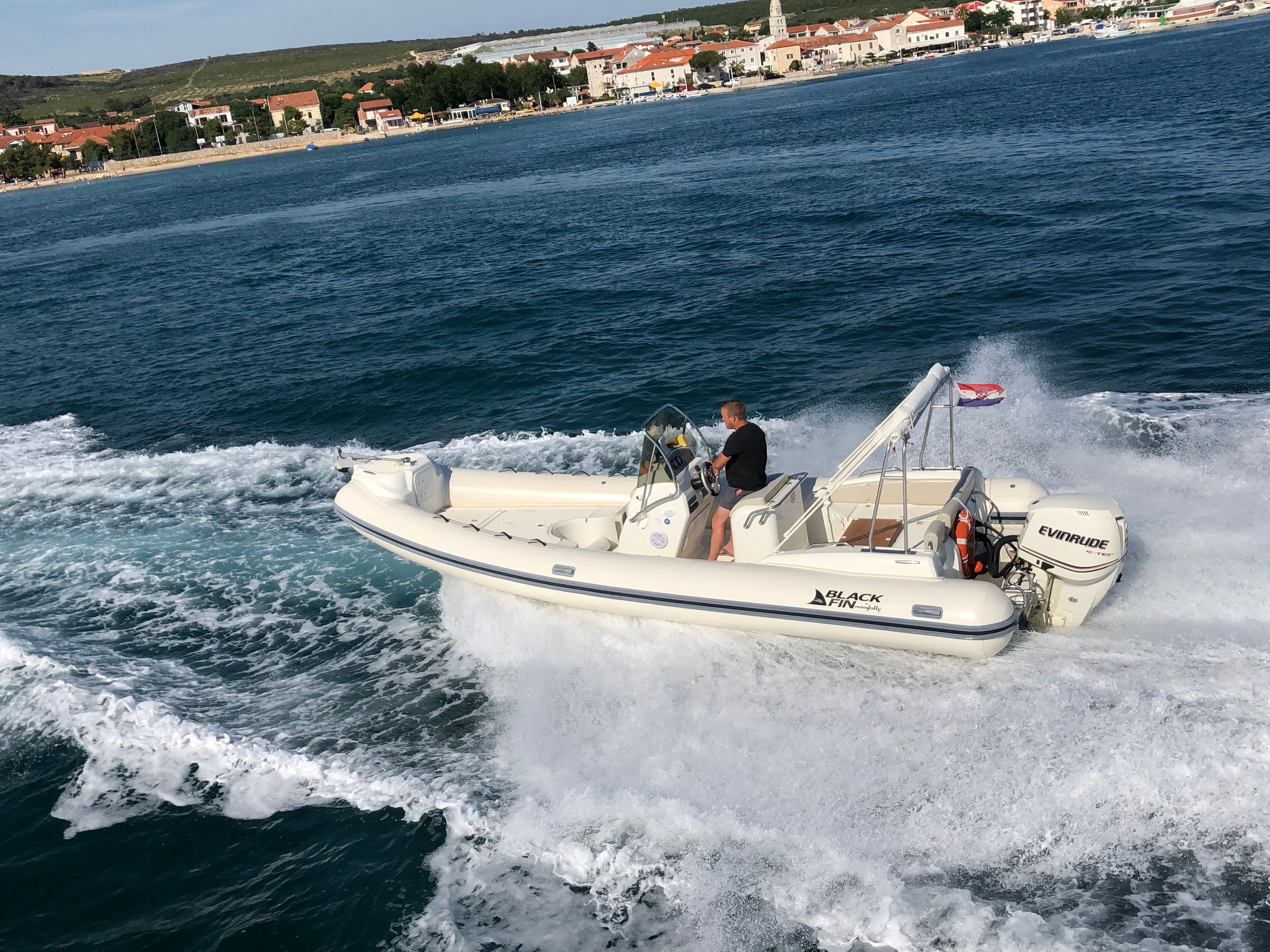 Nuova Jolly 24 | Elegance Black Fin