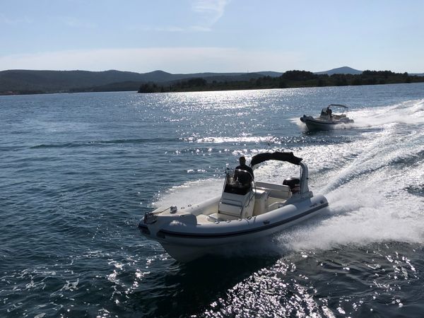 Nuova Jolly 24 | Elegance Black Fin