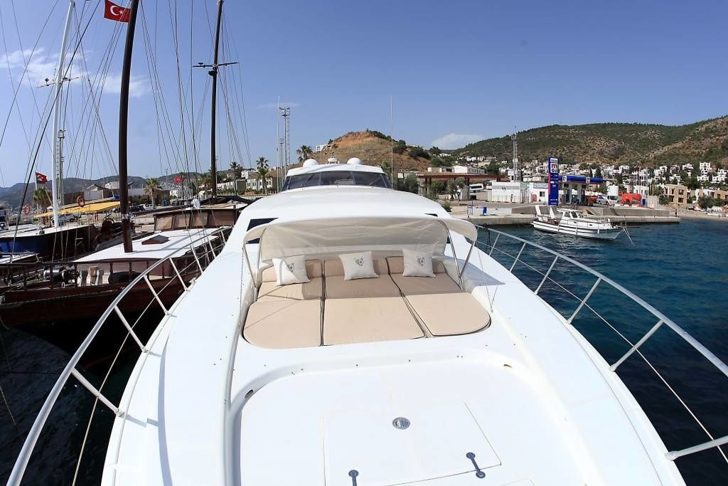 Mangusta 107 | Mina 2