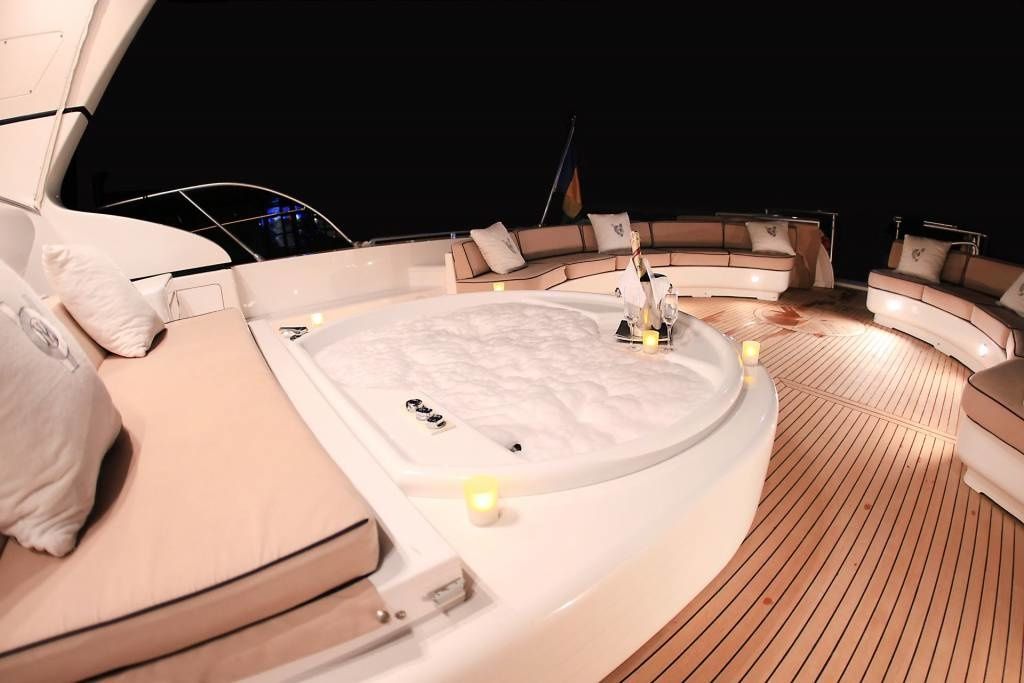 Mangusta 107 | Mina 2