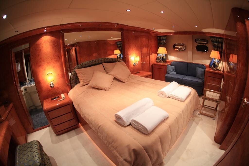 Mangusta 107 | Mina 2