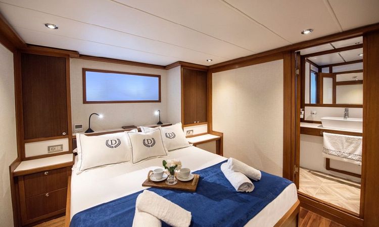 Trawler 65 | Ruzanna