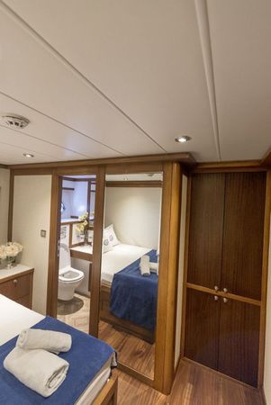 Trawler 65 | Ruzanna