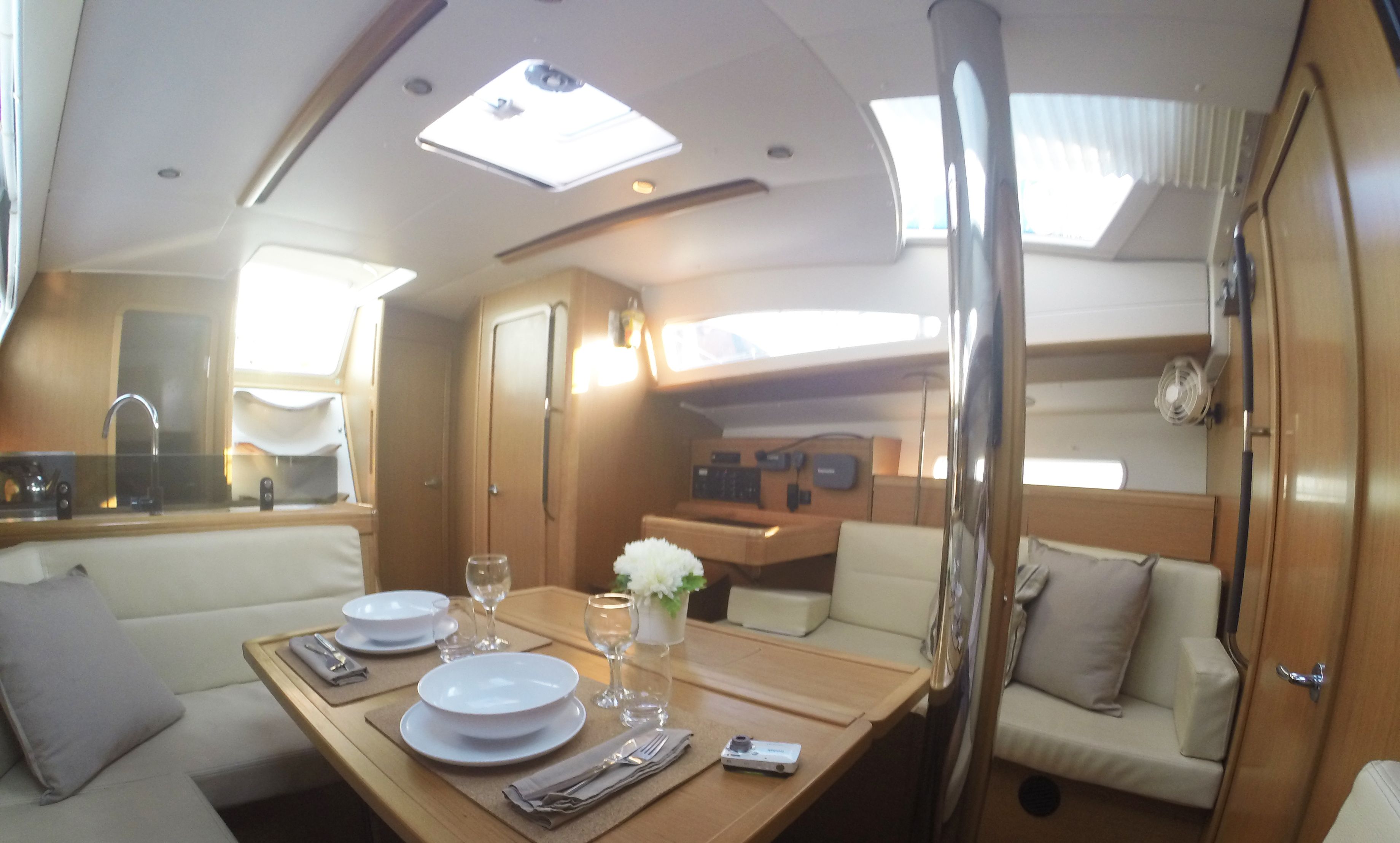 Jeanneau Sun Odyssey 42 | Sweet Alis