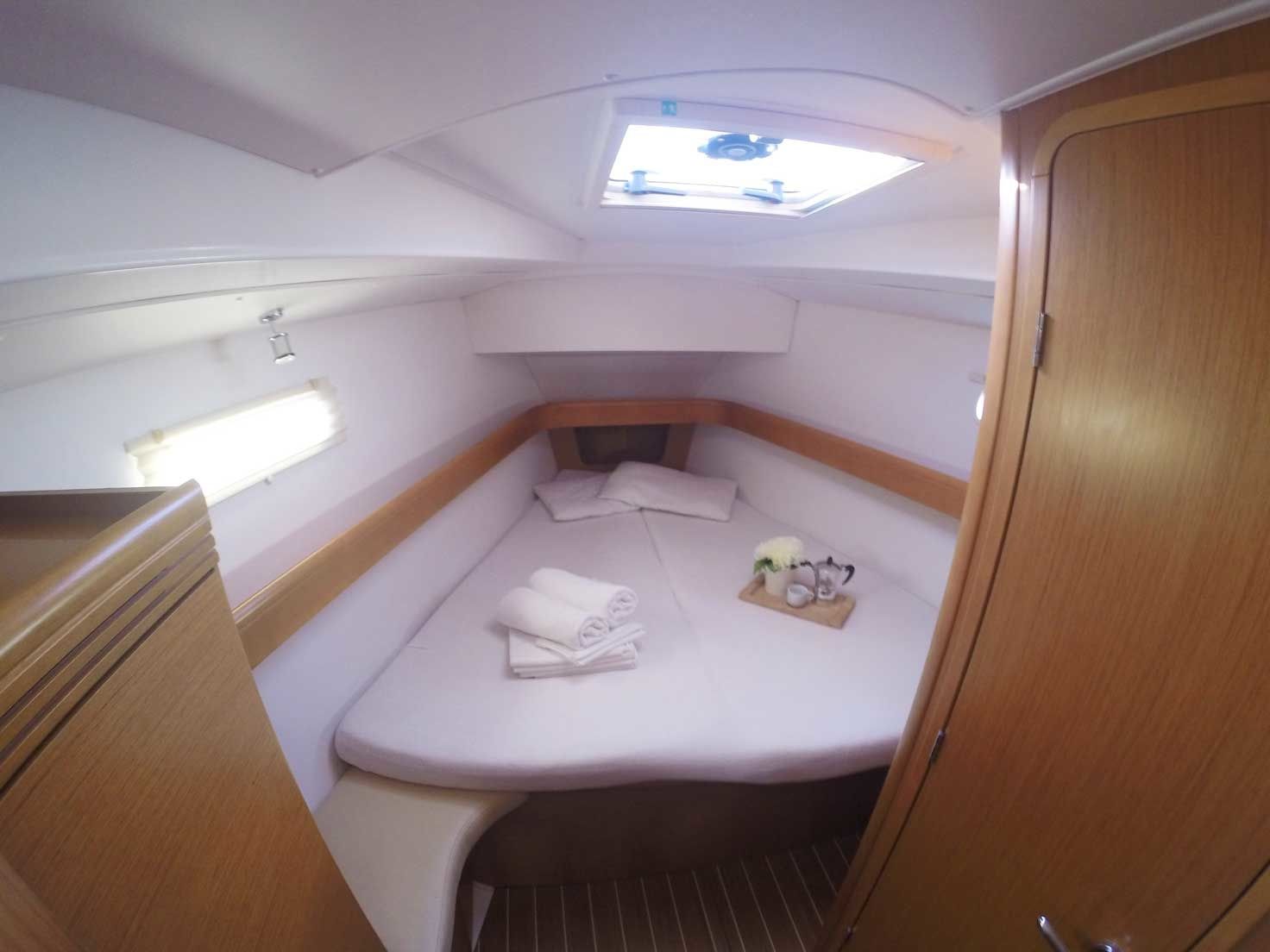Jeanneau Sun Odyssey 42 | Sweet Alis