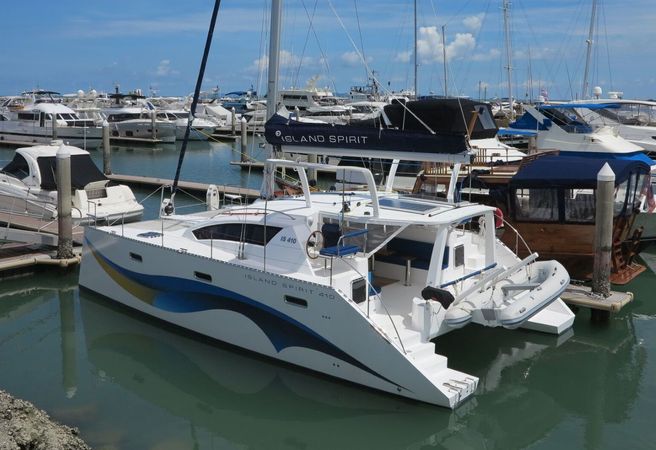 Island Spirit 410 | Melinda Jane