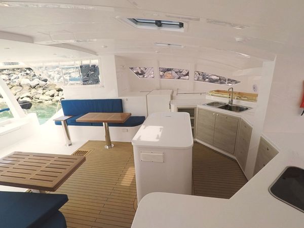 Island Spirit 410 | Melinda Jane