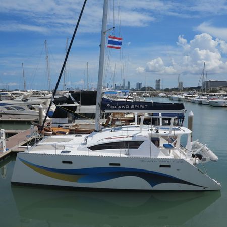 Island Spirit 410 | Fortunate Sun