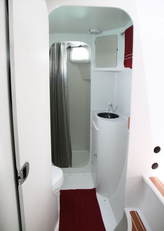 Stealth 38 | Hot Chilli