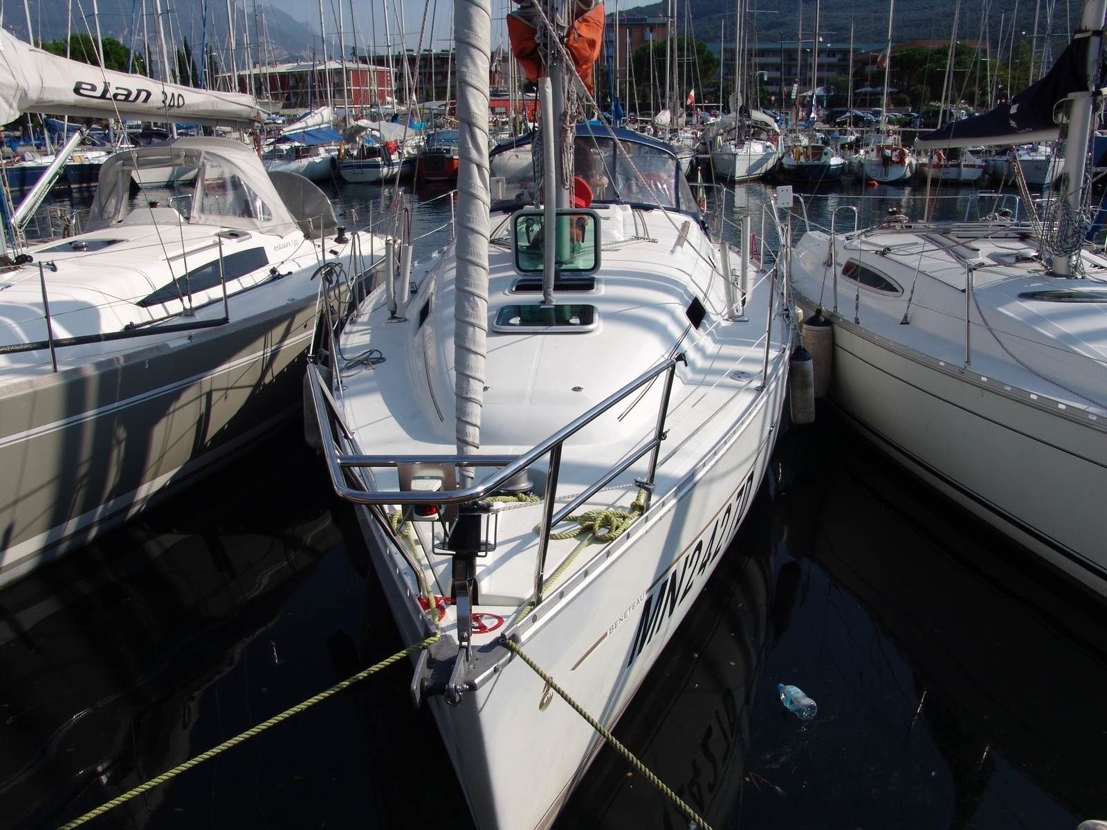 Beneteau Oceanis Clipper 331 | Anton