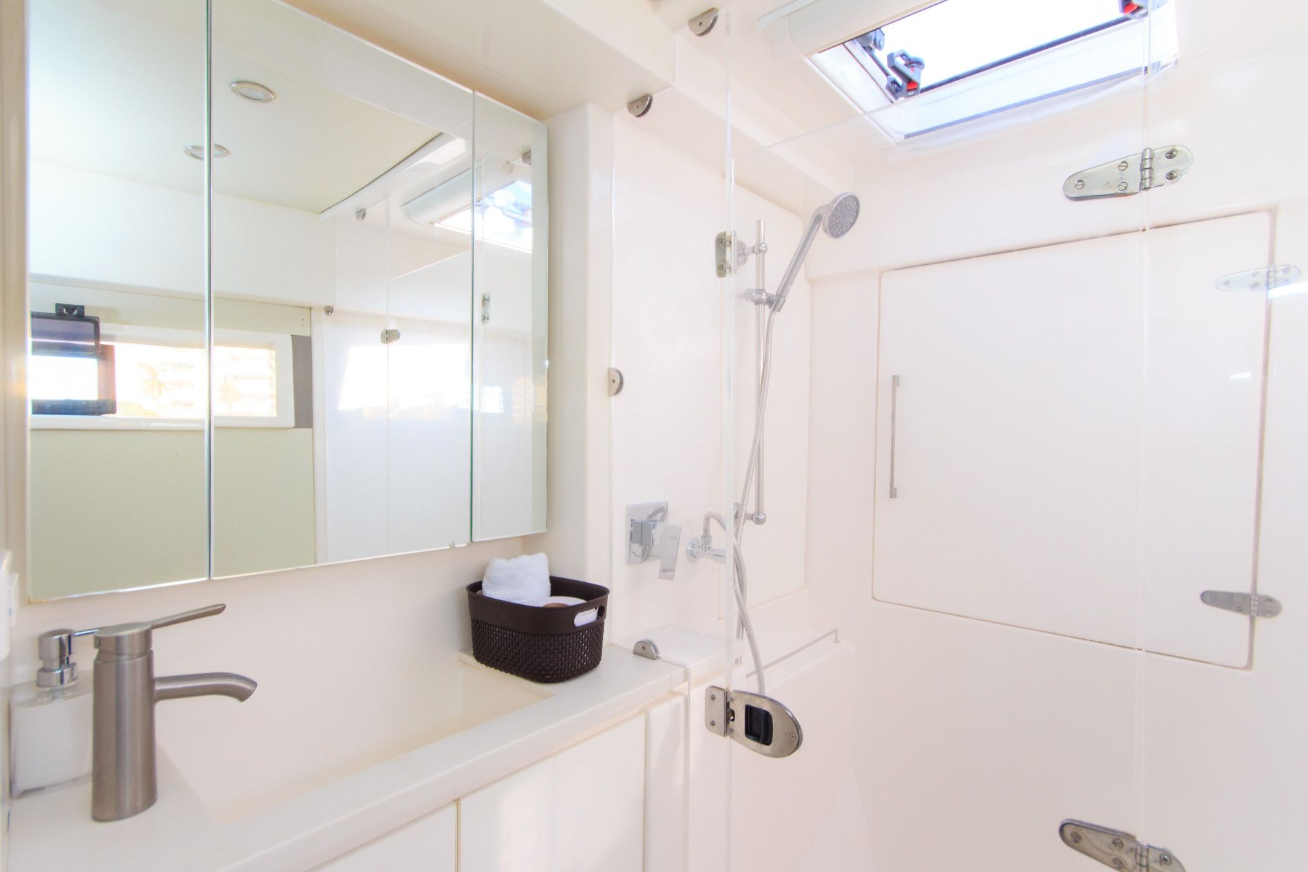 Leopard 433 | Oddysea