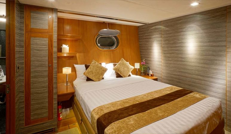 Pithak Shipyard 104 | Silver Lining