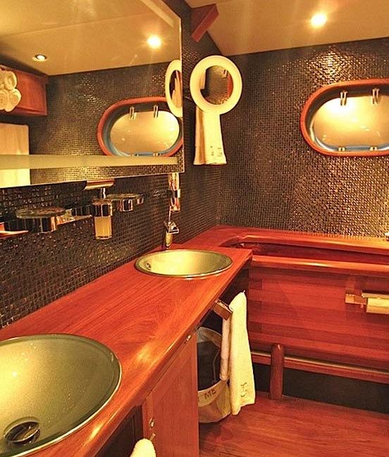 Pithak Shipyard 104 | Silver Lining