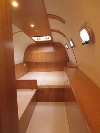 Serenity 73 | White Swan