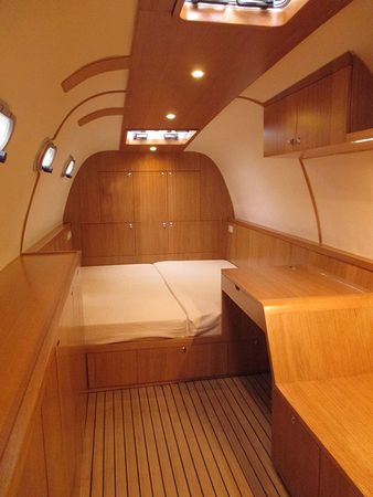 Serenity 73 | White Swan