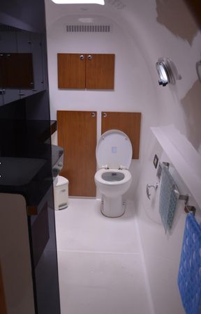 Serenity 73 | White Swan