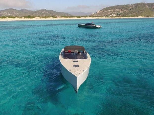 Van Dutch 40 | Moovida