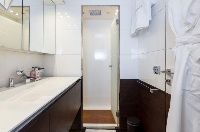 AB yachts AB 116 | Five Waves