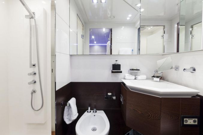 AB yachts AB 116 | Five Waves