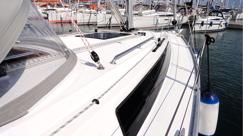 Bavaria Cruiser 34 | Artina