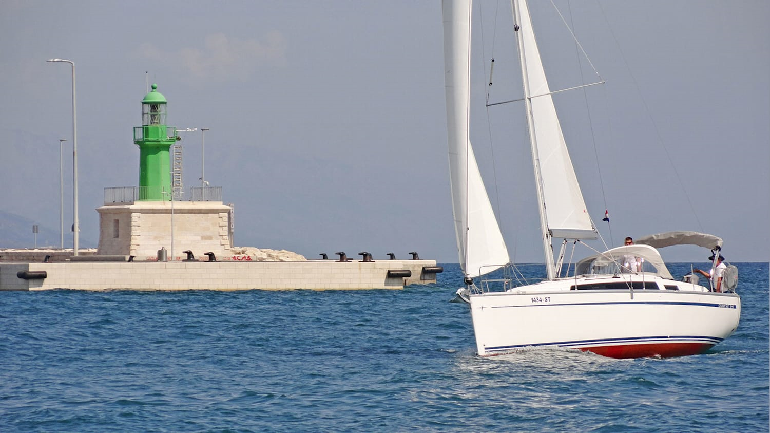 Bavaria Cruiser 34 | Artina