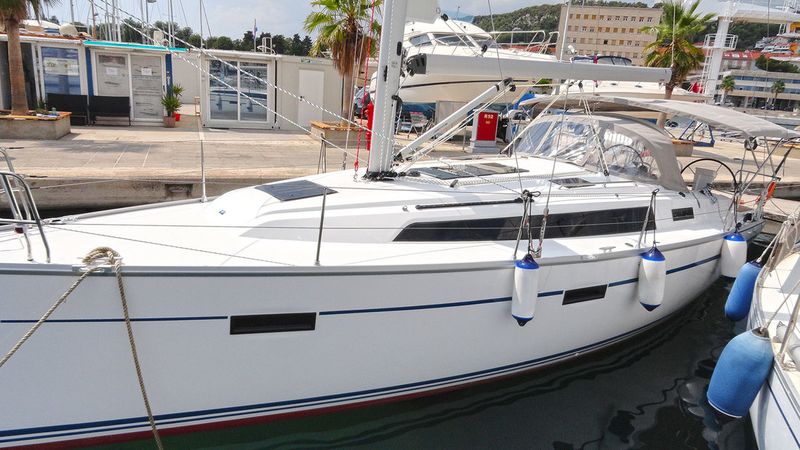 Bavaria Cruiser 37 | Merara