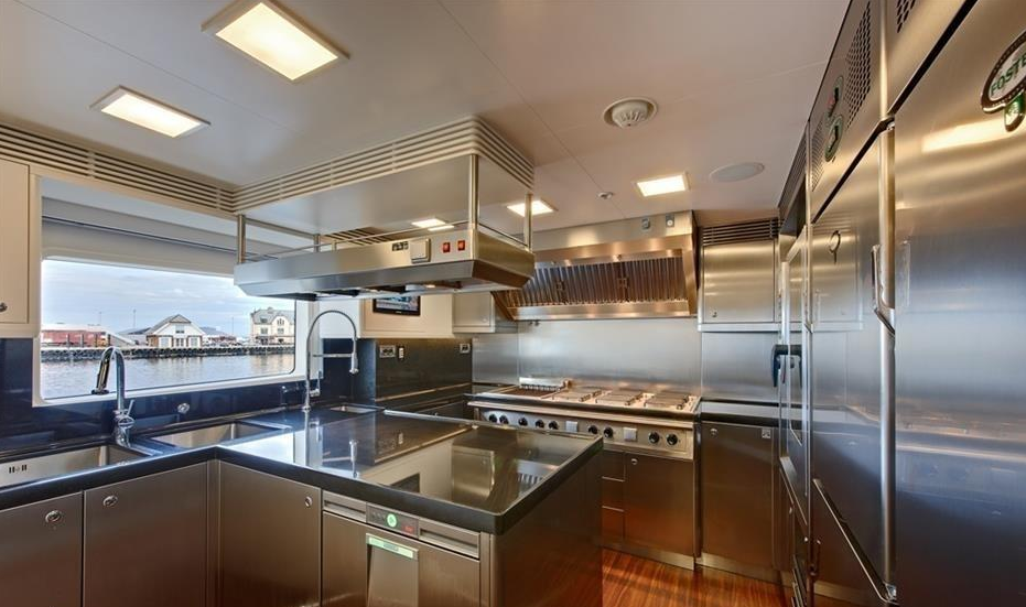 Holland Jachtbouw 139 | Fabulous Character