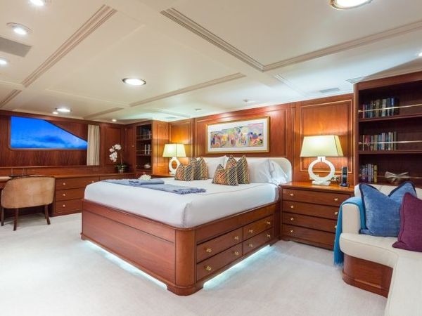 Palmer Johnson 142 | Lady J