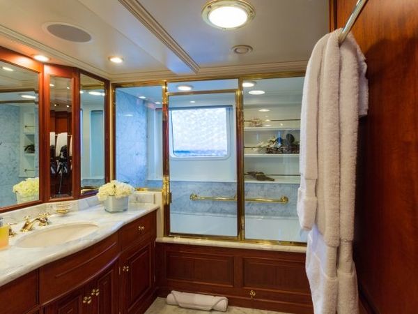 Palmer Johnson 142 | Lady J