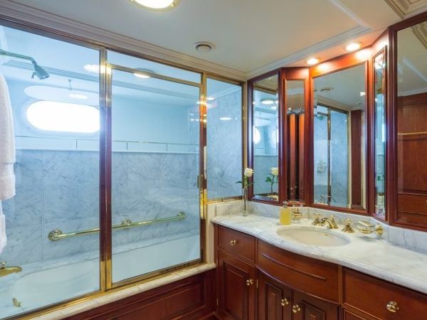 Palmer Johnson 142 | Lady J