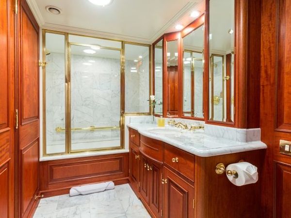 Palmer Johnson 142 | Lady J