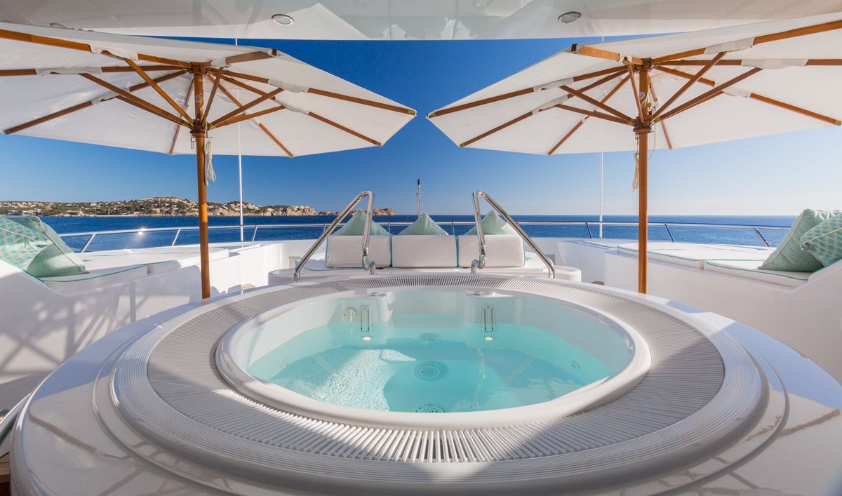 Feadship 213 | Callisto