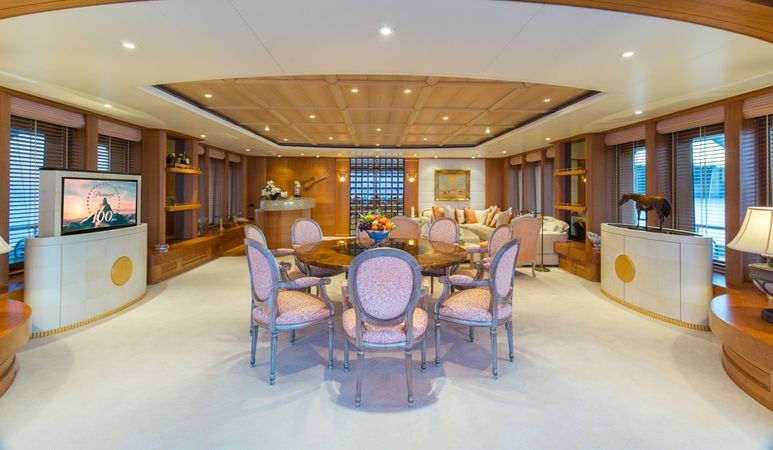 Feadship 213 | Callisto