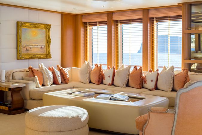 Feadship 213 | Callisto