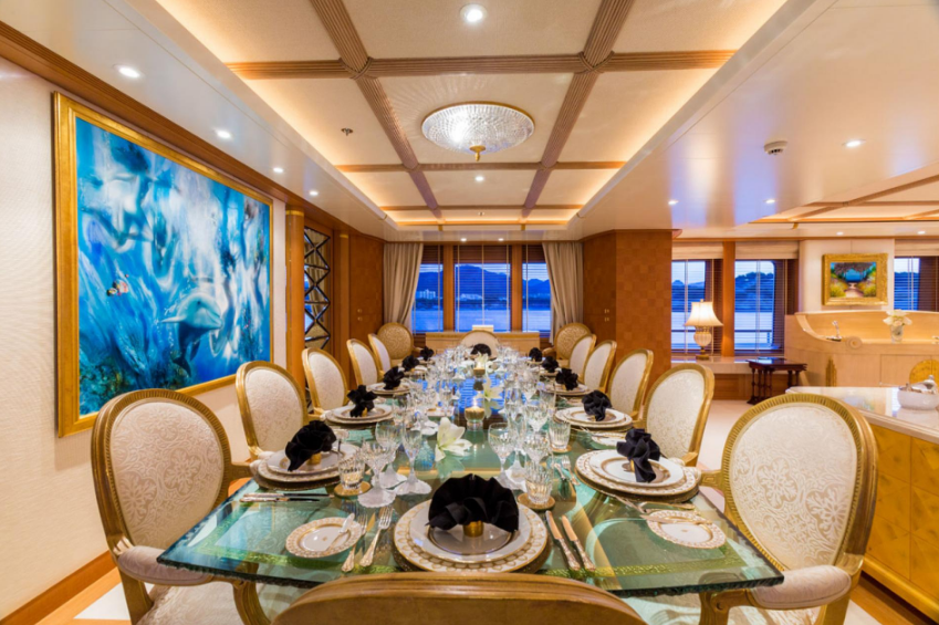 Feadship 213 | Callisto