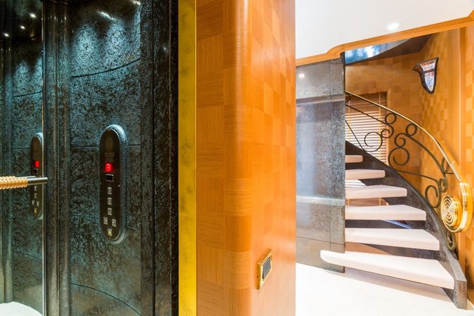 Feadship 213 | Callisto