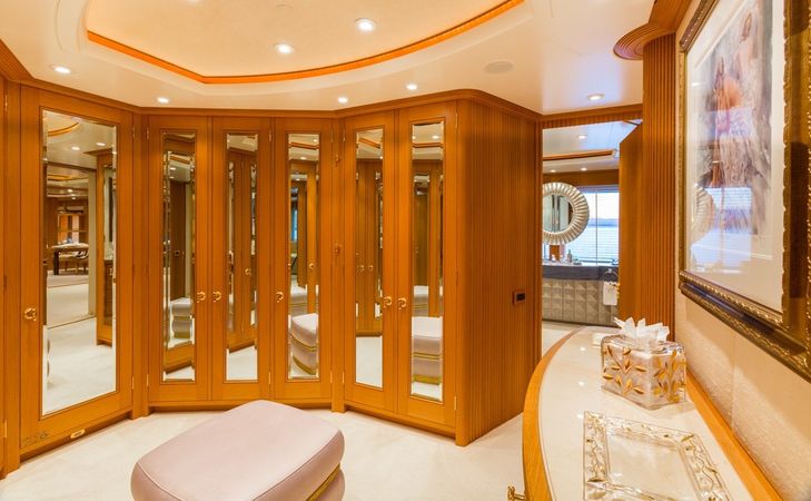 Feadship 213 | Callisto