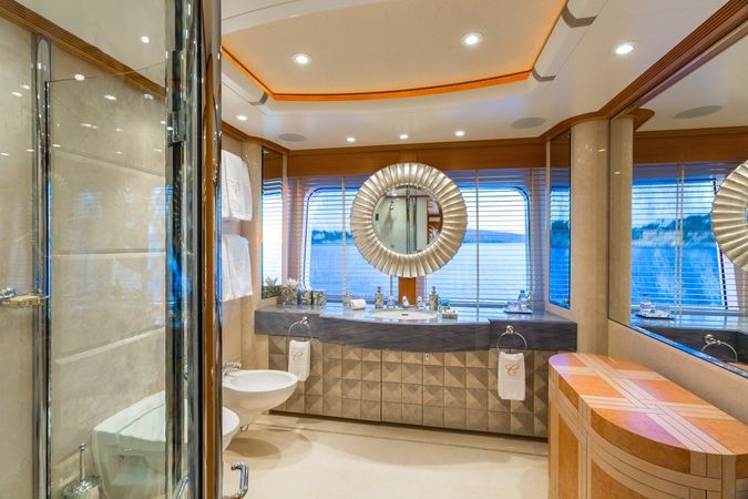 Feadship 213 | Callisto