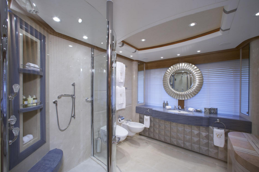 Feadship 213 | Callisto