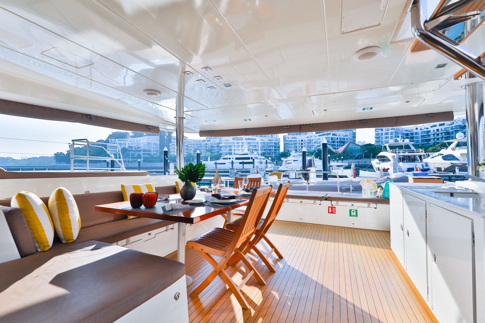 Lagoon 620 | Jyohana