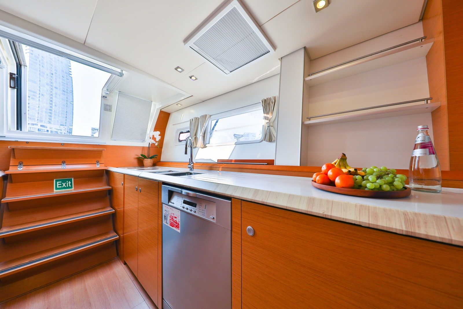 Lagoon 620 | Jyohana