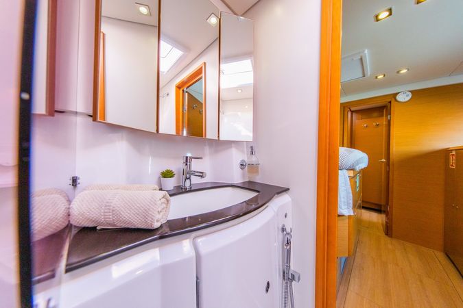 Lagoon 620 | Jyohana