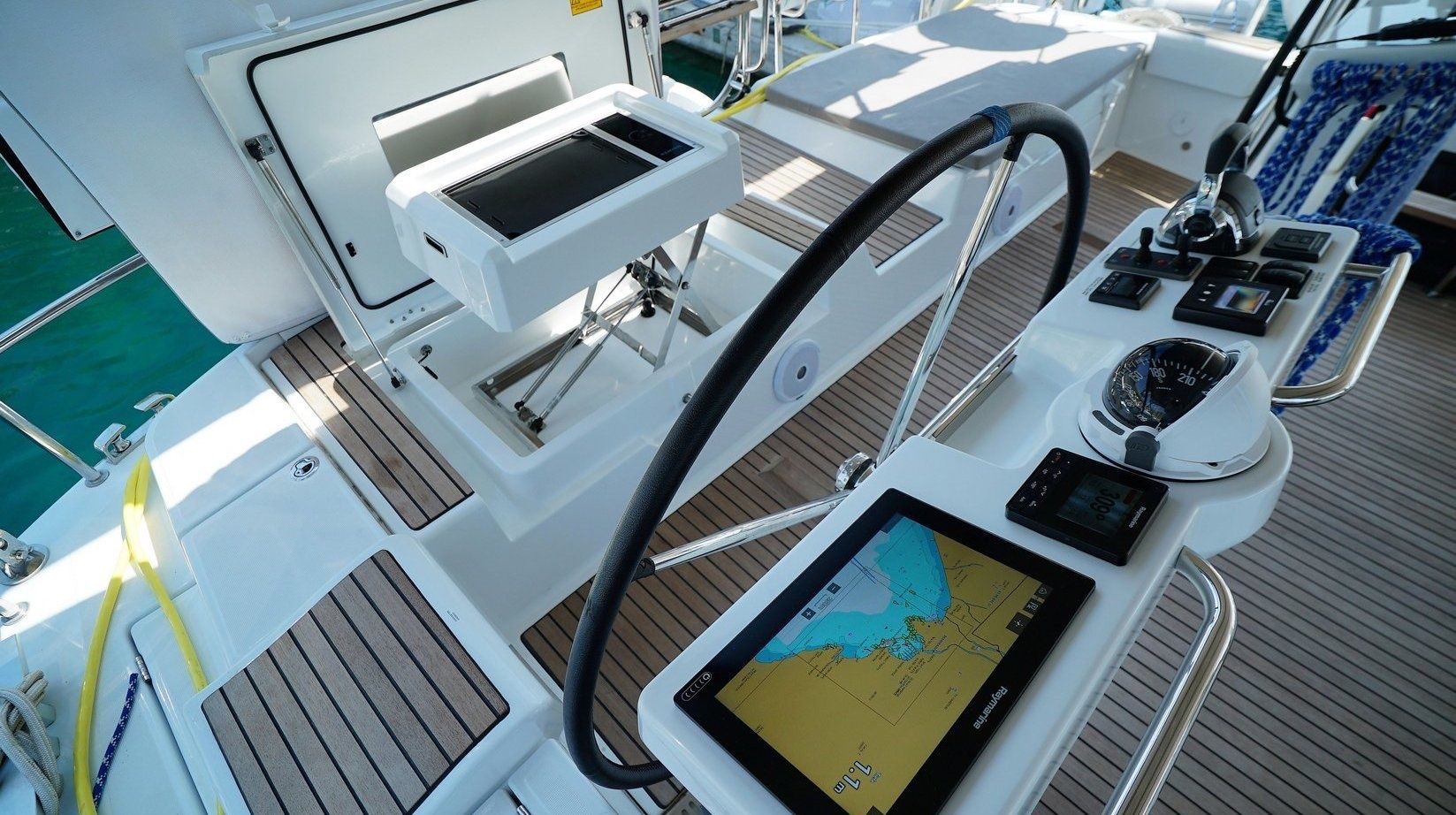 Jeanneau 64 | Freedom